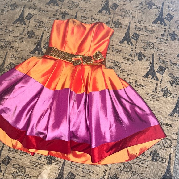 Love 16 Tangerine, Purple & Red Full Corset Strapless Prom Dress Size 02 - Picture 9 of 16